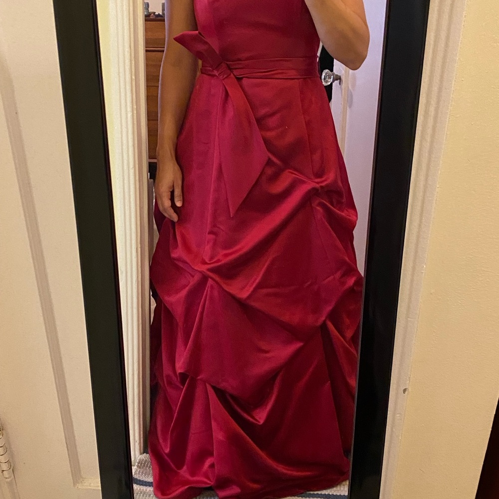 David’s Bridal strapless gown - Picture 4 of 10